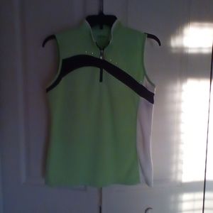 Izod ladies sleeveless golf shirt, size m. Cool- fx.